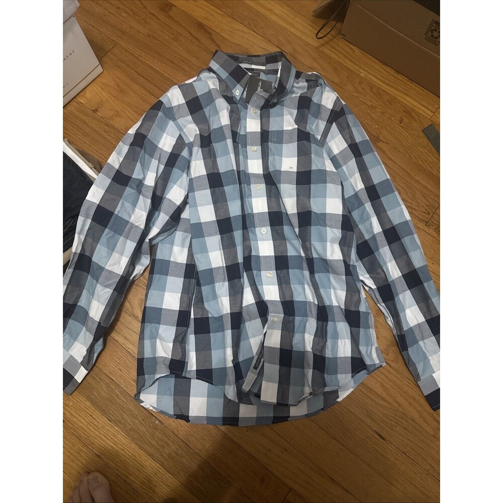 Eddie Bauer Wrinkle Free Relaxed Fit Men’s Medium Blue Plaid NWT Button Down